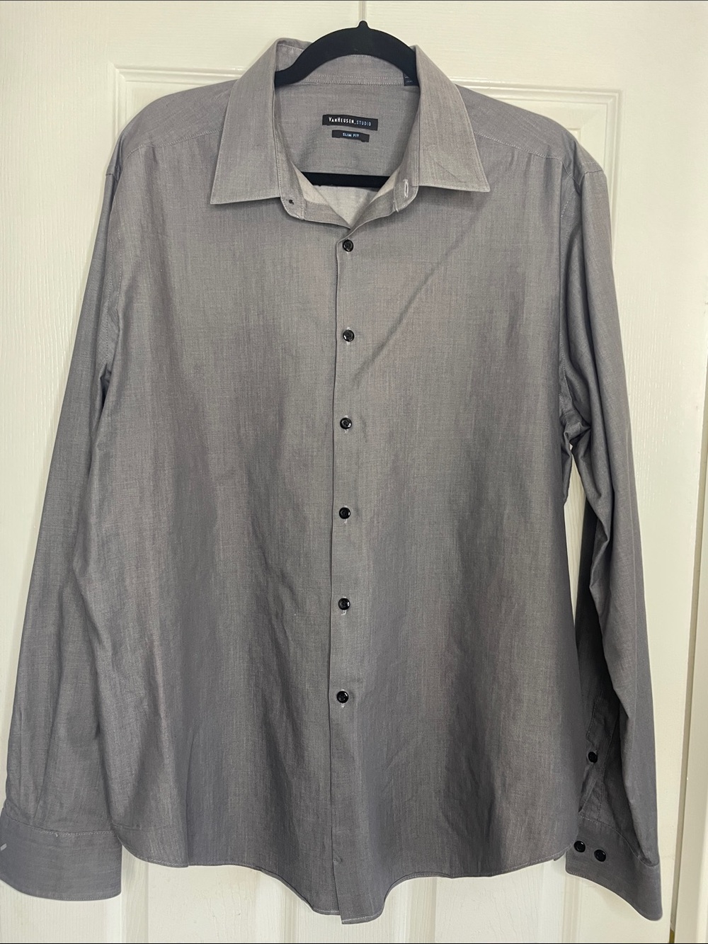 Van Heusen Studio  Men’s Medium Gray Long-Sleeve Dress Shirt